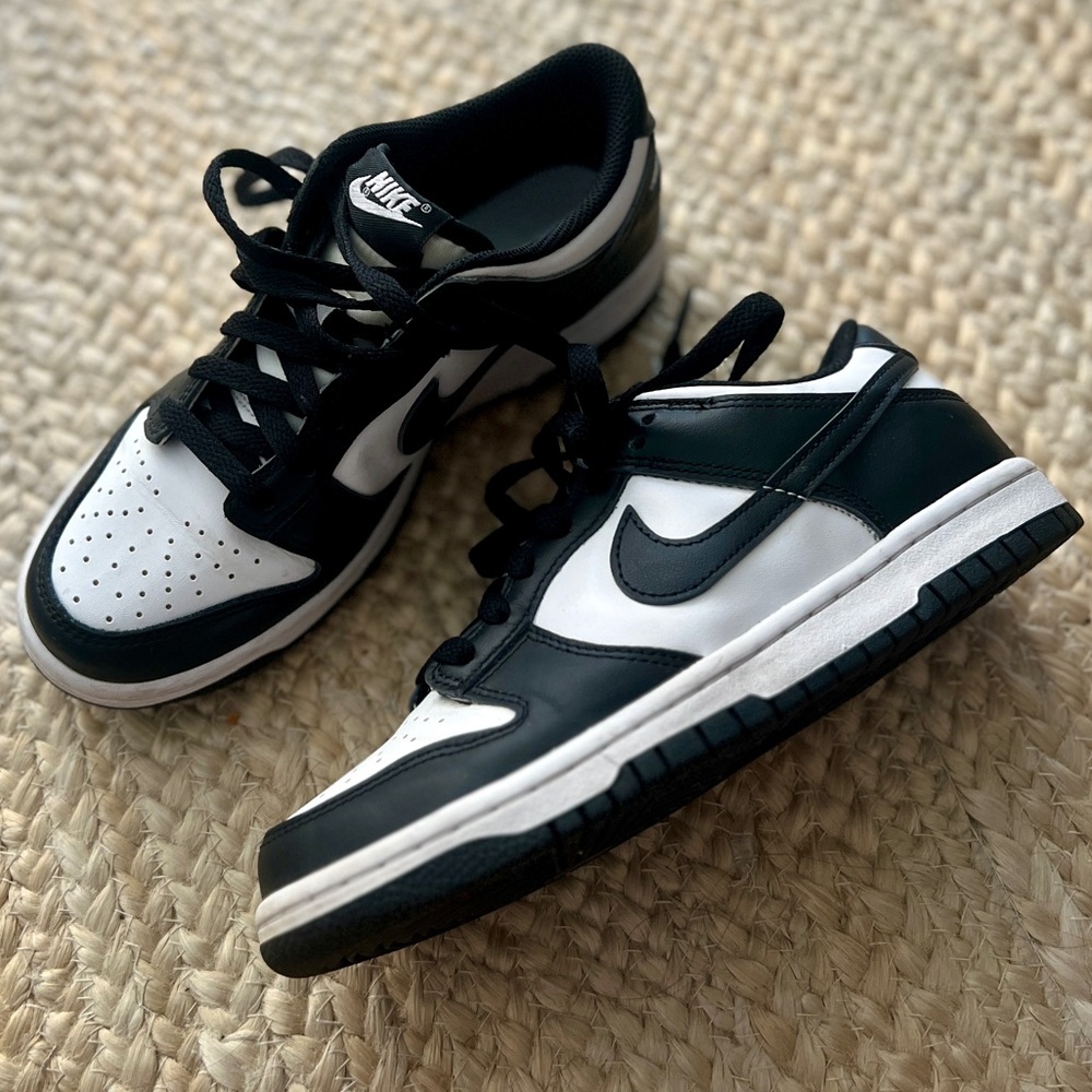 Nike Kids Black and White Sneakers